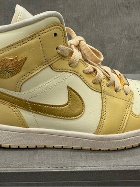 Jordan High-Top Sneakers in Pale Yellow, Cream & Gold